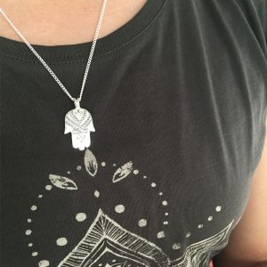 hamsa necklace