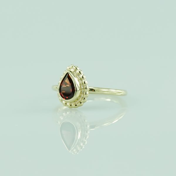 Yellow Gold Yenne