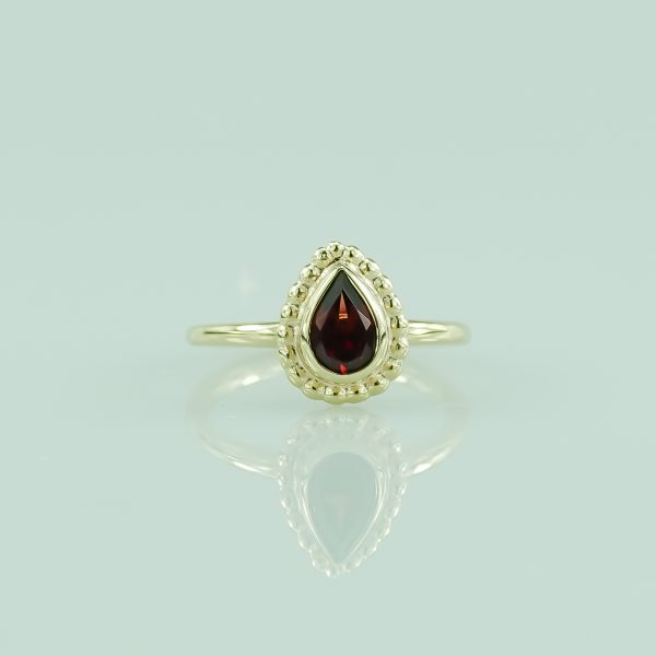 Yellow Gold Yenne