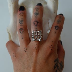 Mini Crossbones