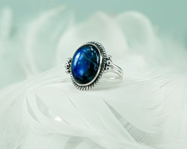 Labradorite Maverick