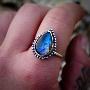 Labradorite Bellatrix