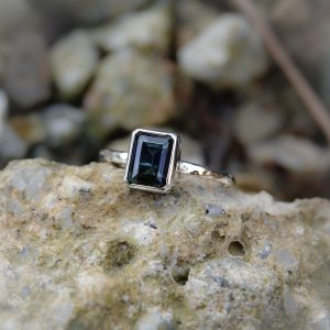 Teal Sapphire Corentyn