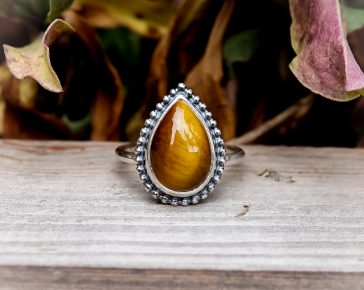 Tigers Eye Bellatrix